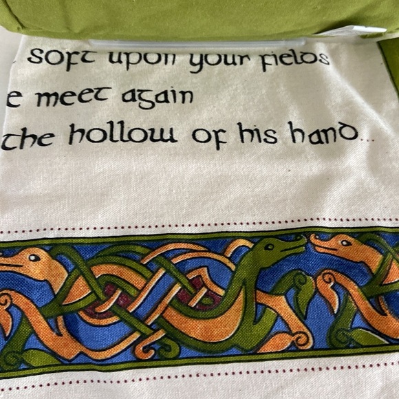 Irish Weave Blessing Tea Towel & Pot Holder - Picture 6 of 7